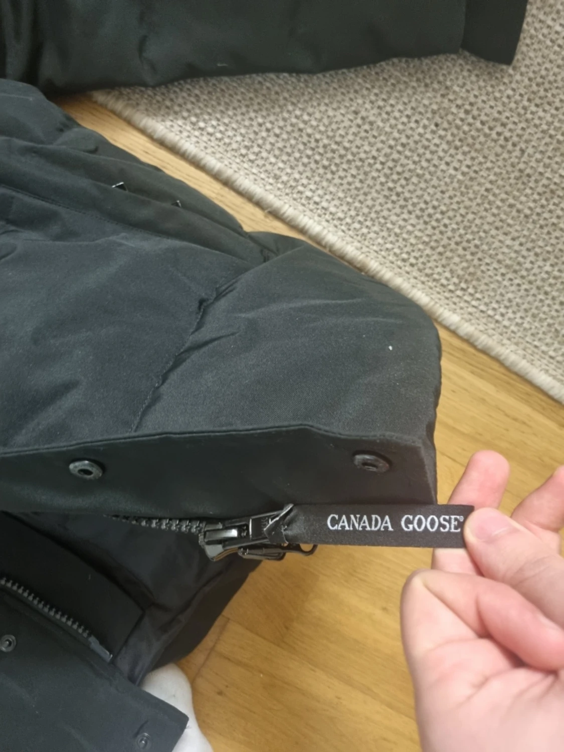 Canada Goose Wyndham Svart Black Label Ny - 4