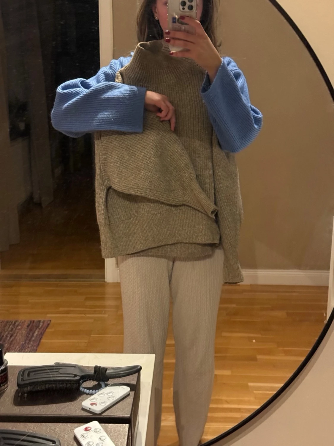 Beige stickad polotröja från H&M