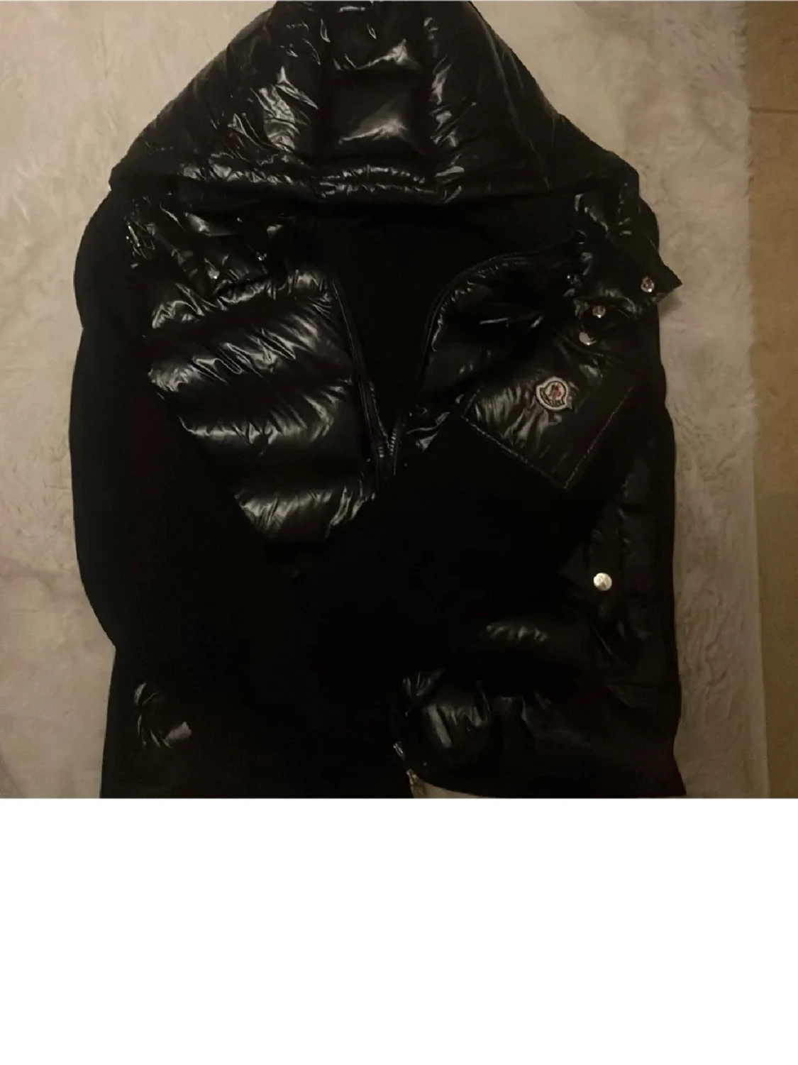 Svart Moncler pufferjacka med huva - 1