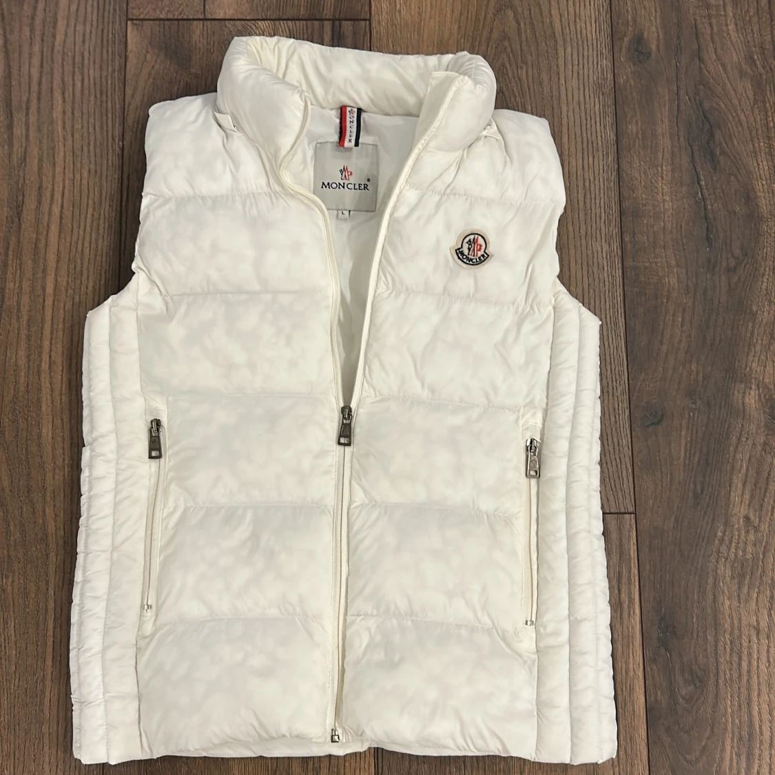 Vit dunväst från Moncler - 1