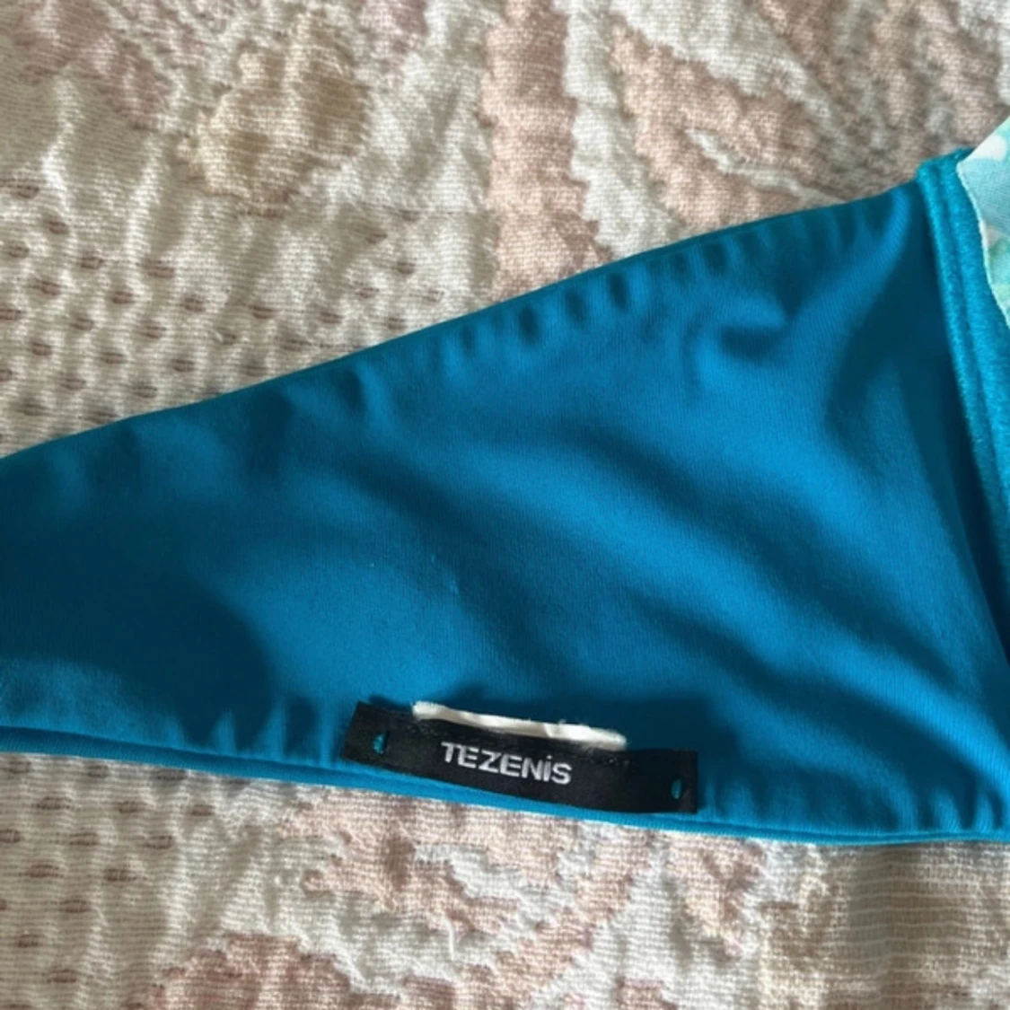 Turkos bikiniöverdel från Tezenis - 1