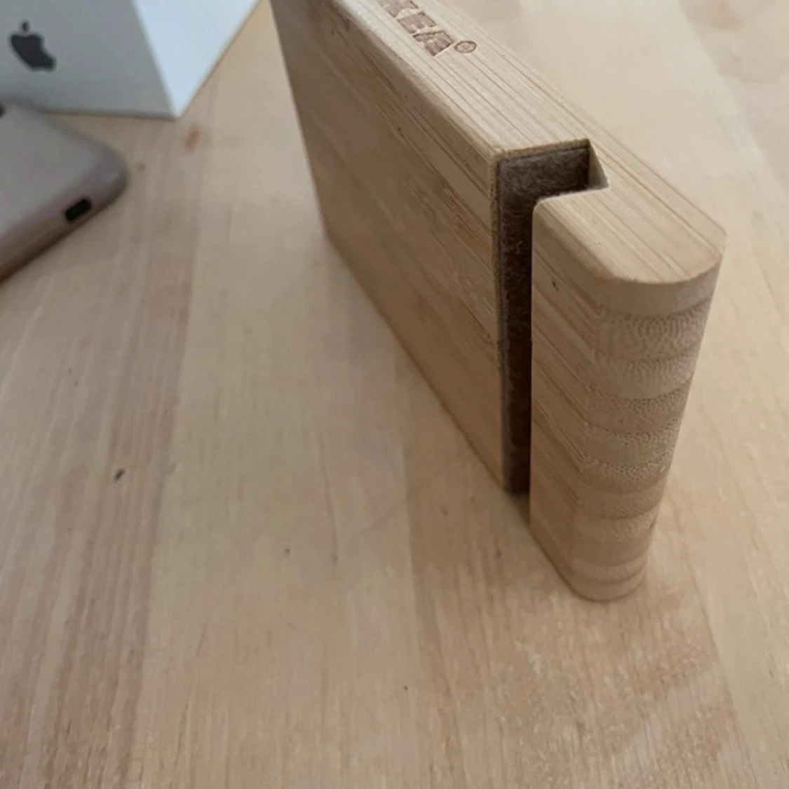 IKEA Bambus Mobilställ - 1