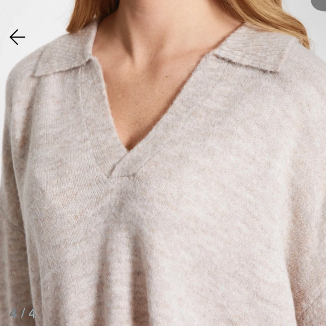 Beige stickad v-ringad tröja - 1