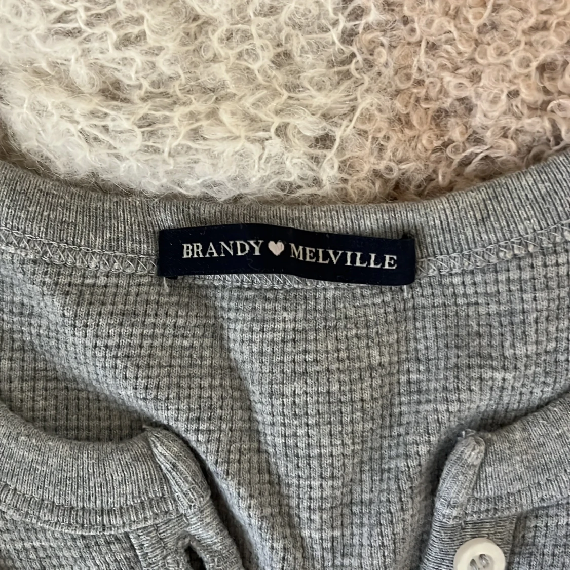 Grå ribbad långärmad tröja Brandy Melville - 1