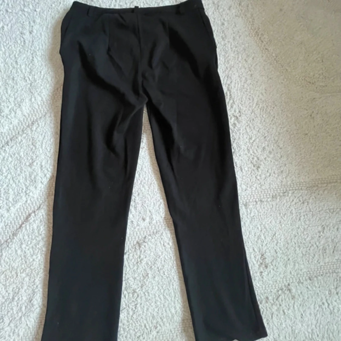 Svarta kostymbyxor från 157, stl S - 1