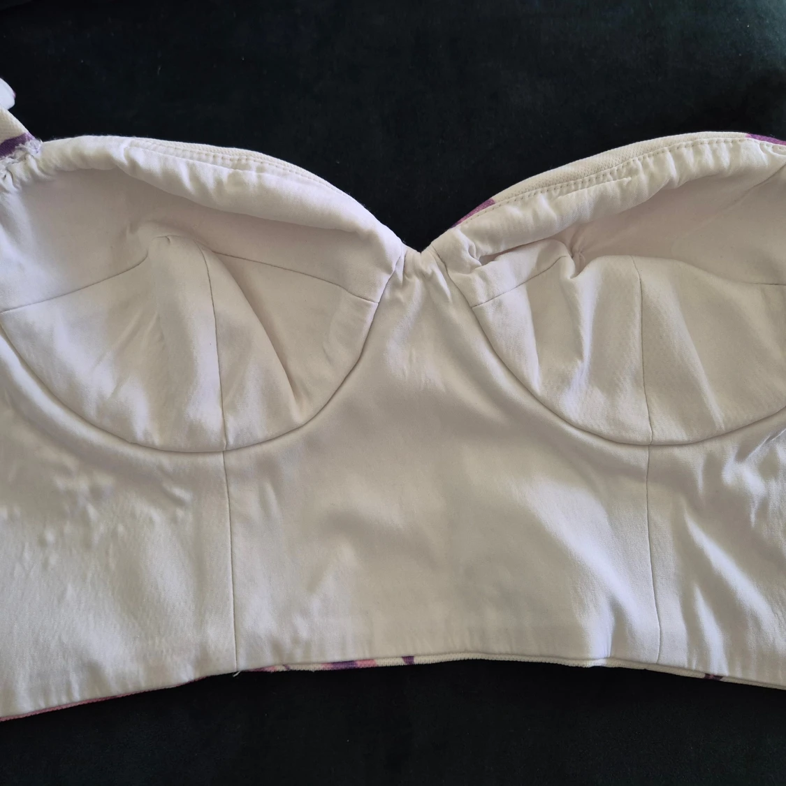 Blommig korsett-topp med breda axelband - 2