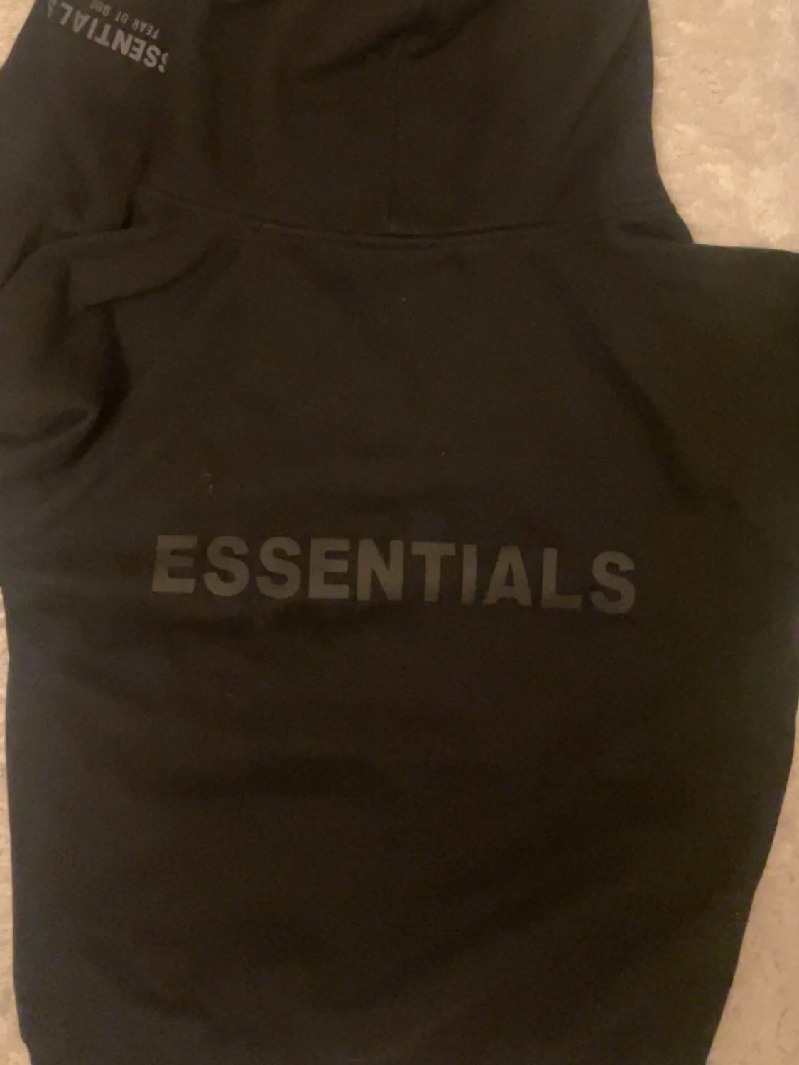 Svart Essentials zip hoodie - 1