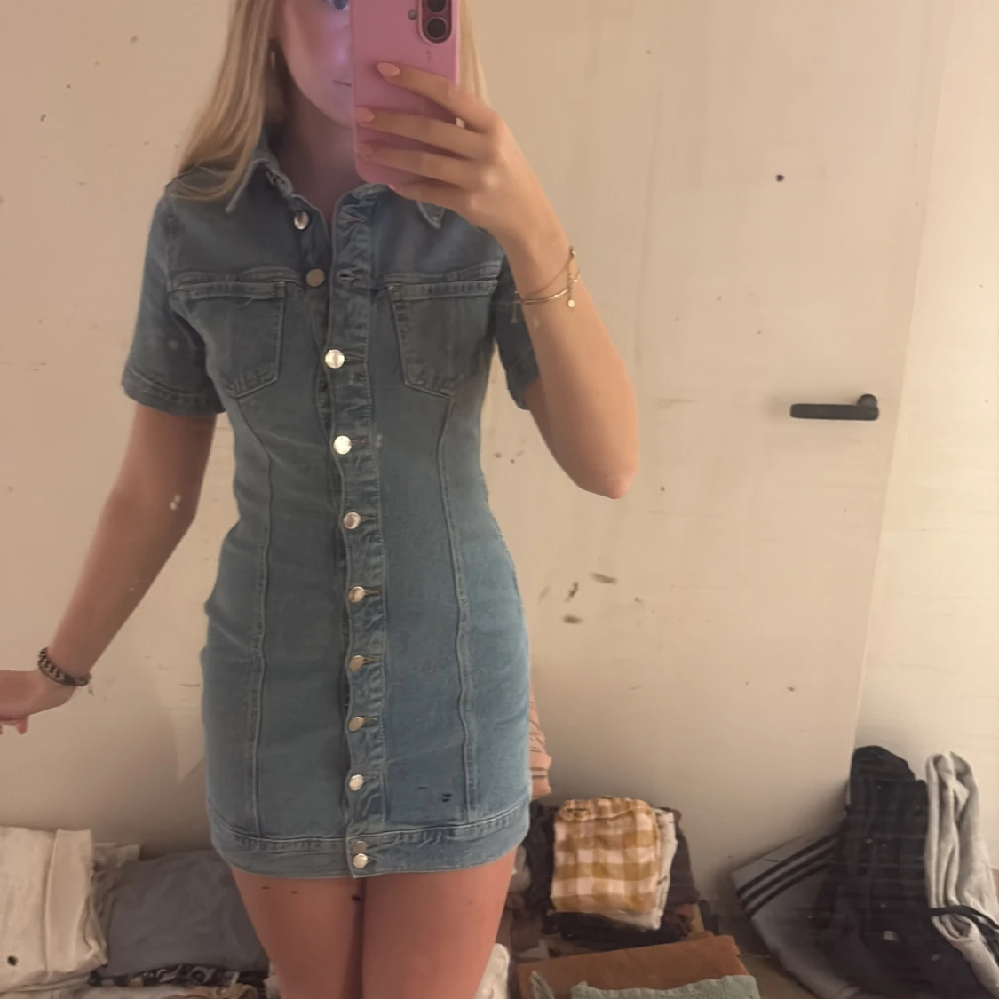 Jeansklänning med knappar från Zara - 4