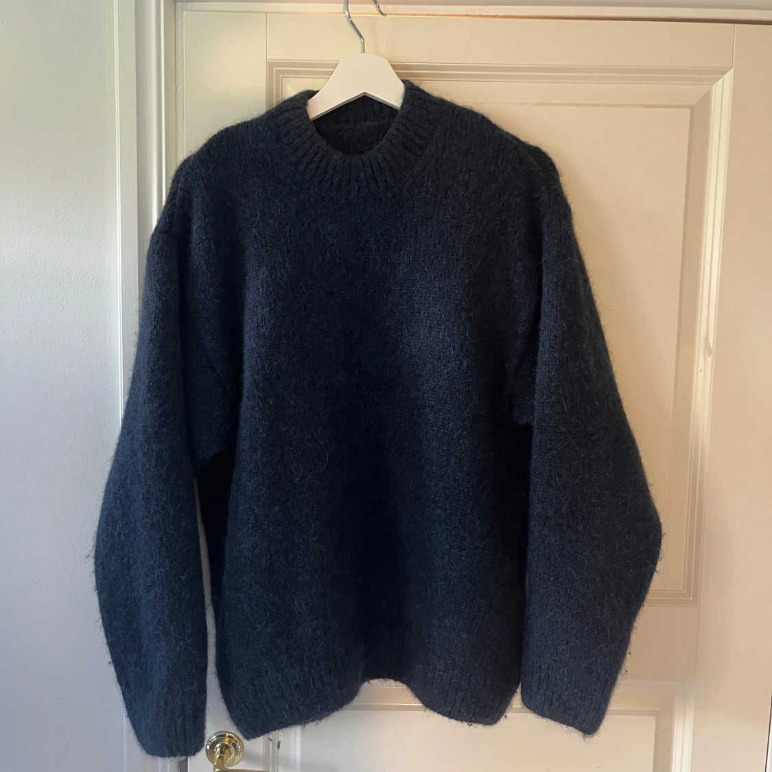 Jacquemus mörkblå stickad tröja - 2