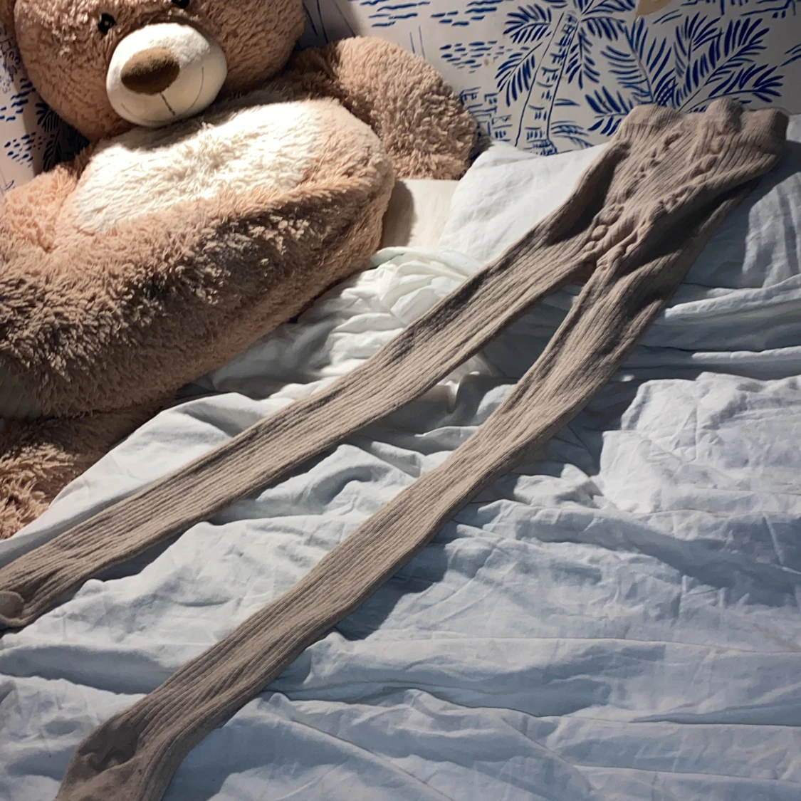 Beige ribbade strumpbyxor i bomullsblandning - 1