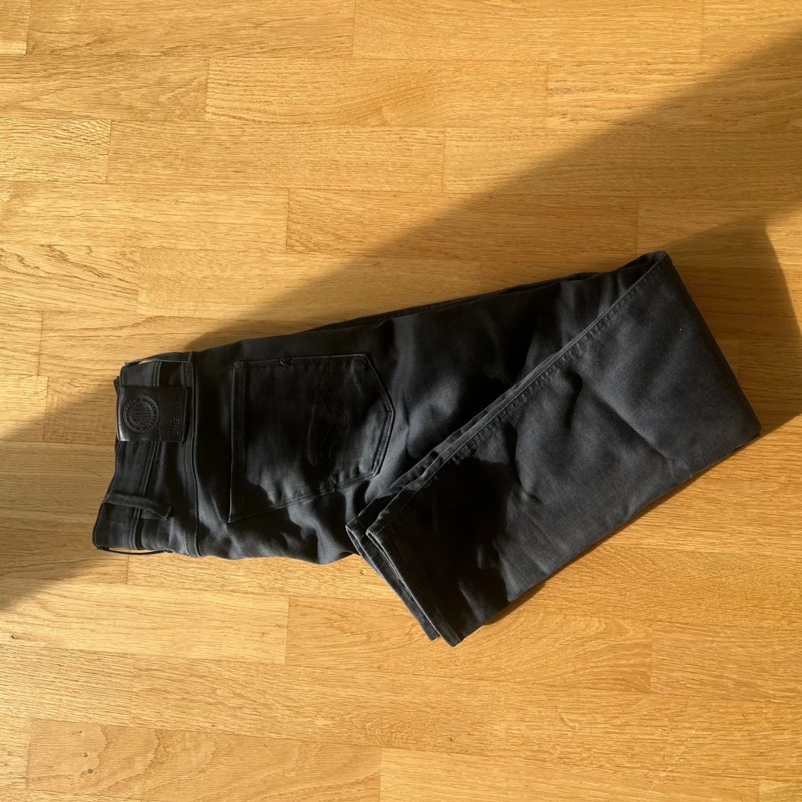 Svarta Replay Anbass jeans W28 L30