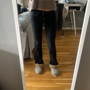 Svarta bootcut jeans från LTB - Svarta jeans från LTB, modell Roxy storlek 24/30❣️