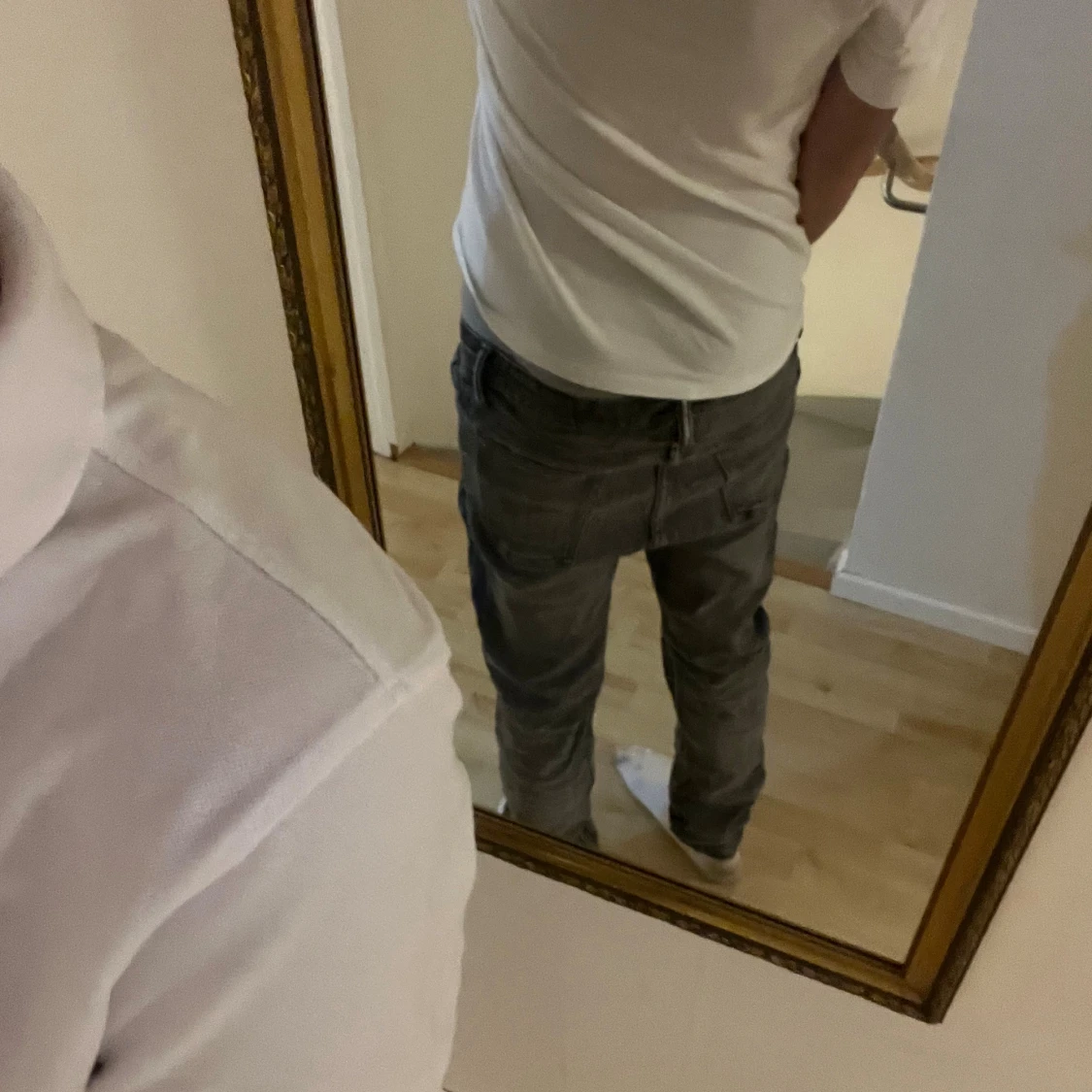 Slim fit grå jeans från H&M - 4