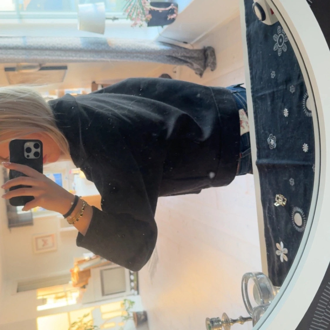 Svart jacka/kappa - 3