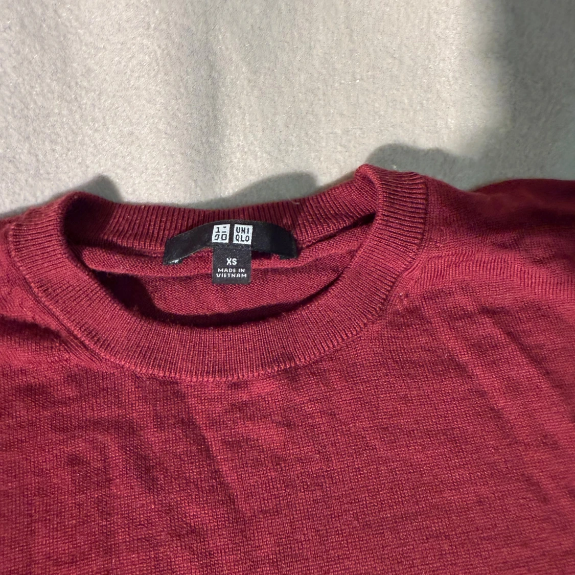 Uni qlo tröja  - 1