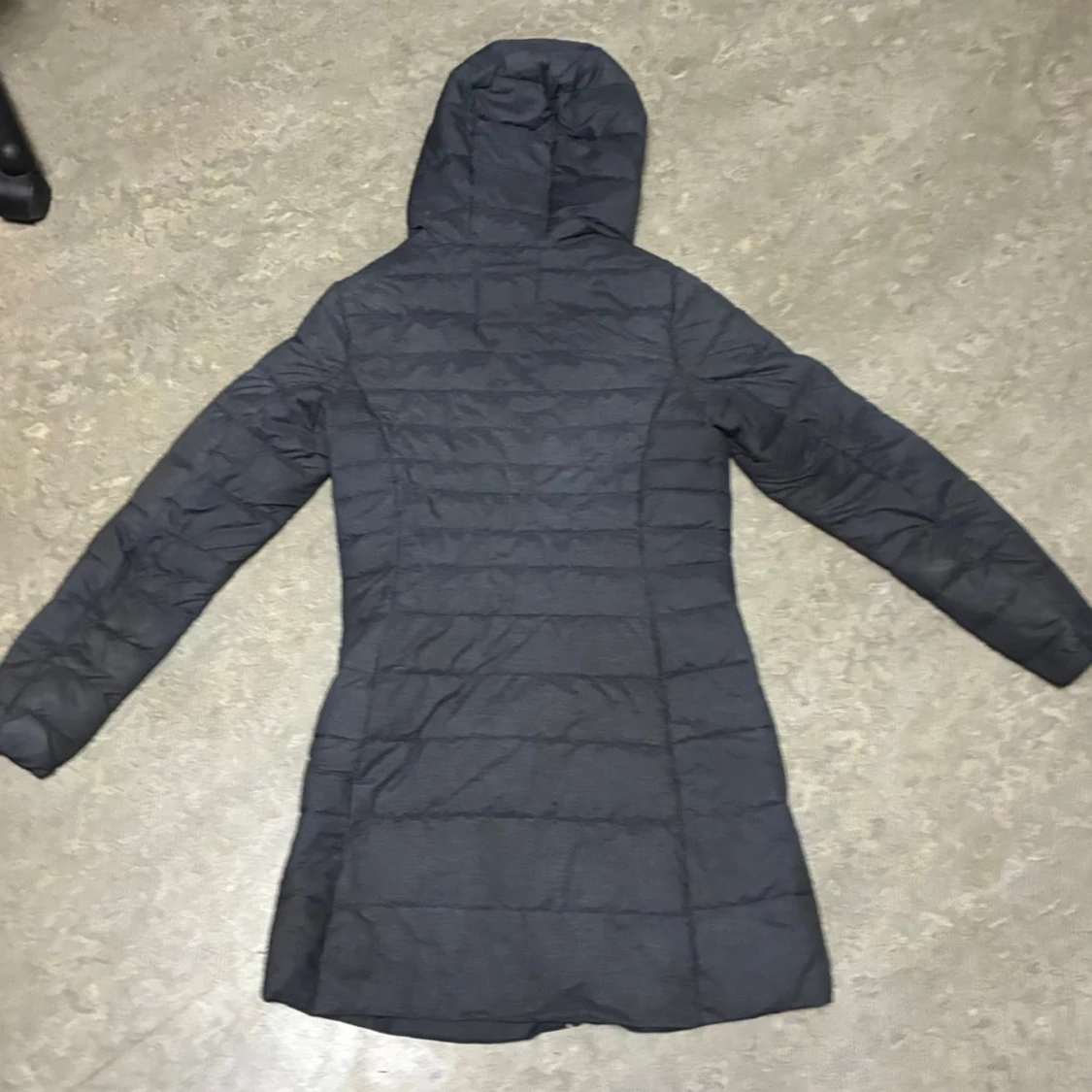 Mörkgrå dunjacka från Seaside - 1