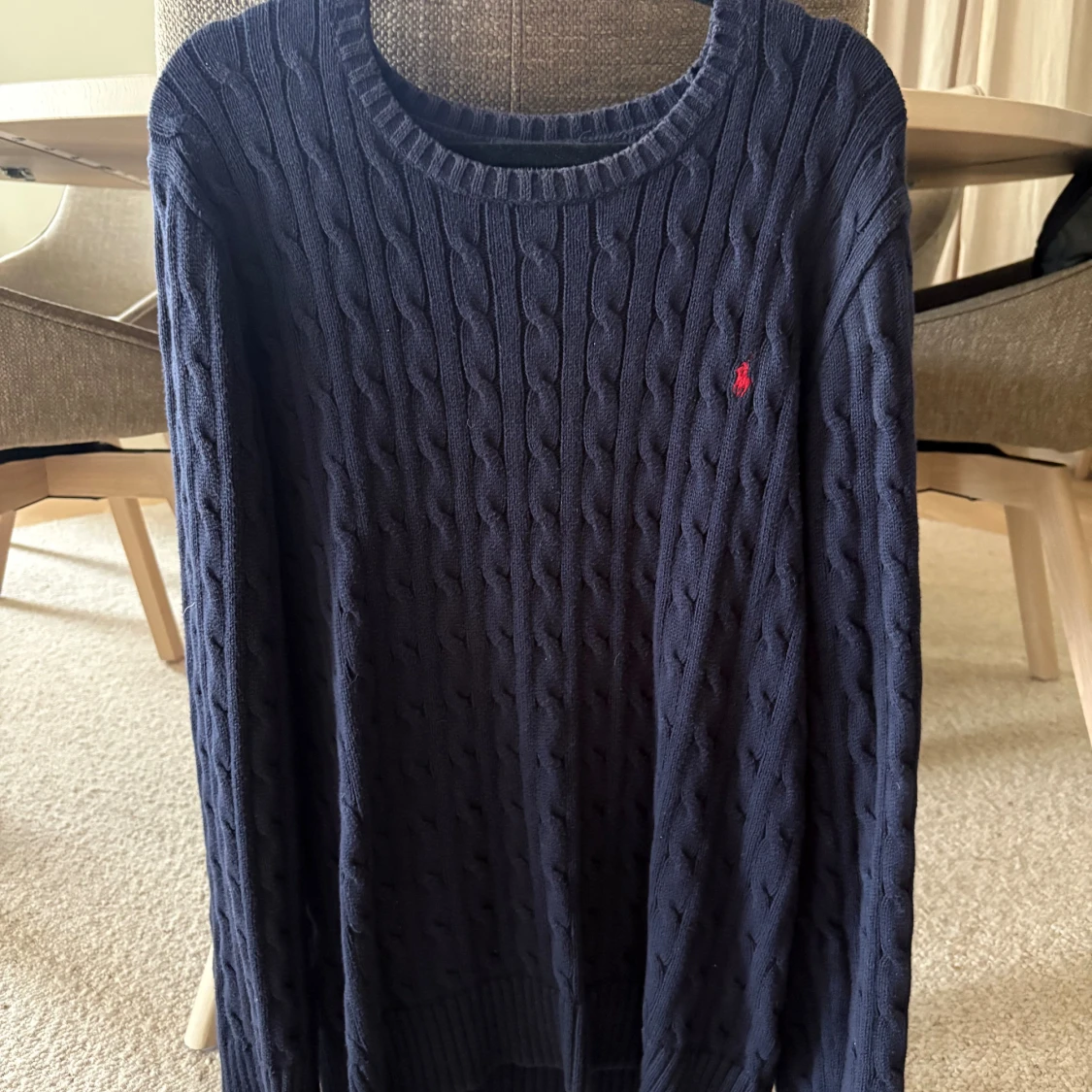 Mörkblå kabelstickad tröja Ralph Lauren