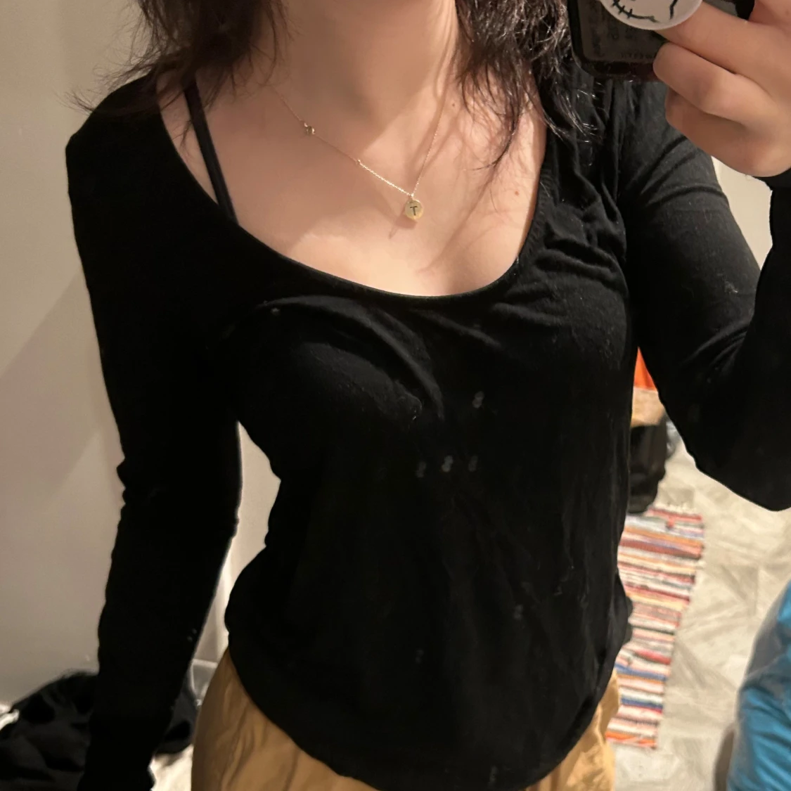 Svart långärmad tröja  - 1