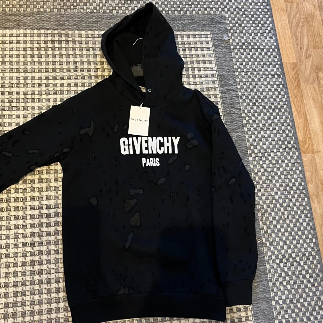 Svart hoodie från Givenchy Paris