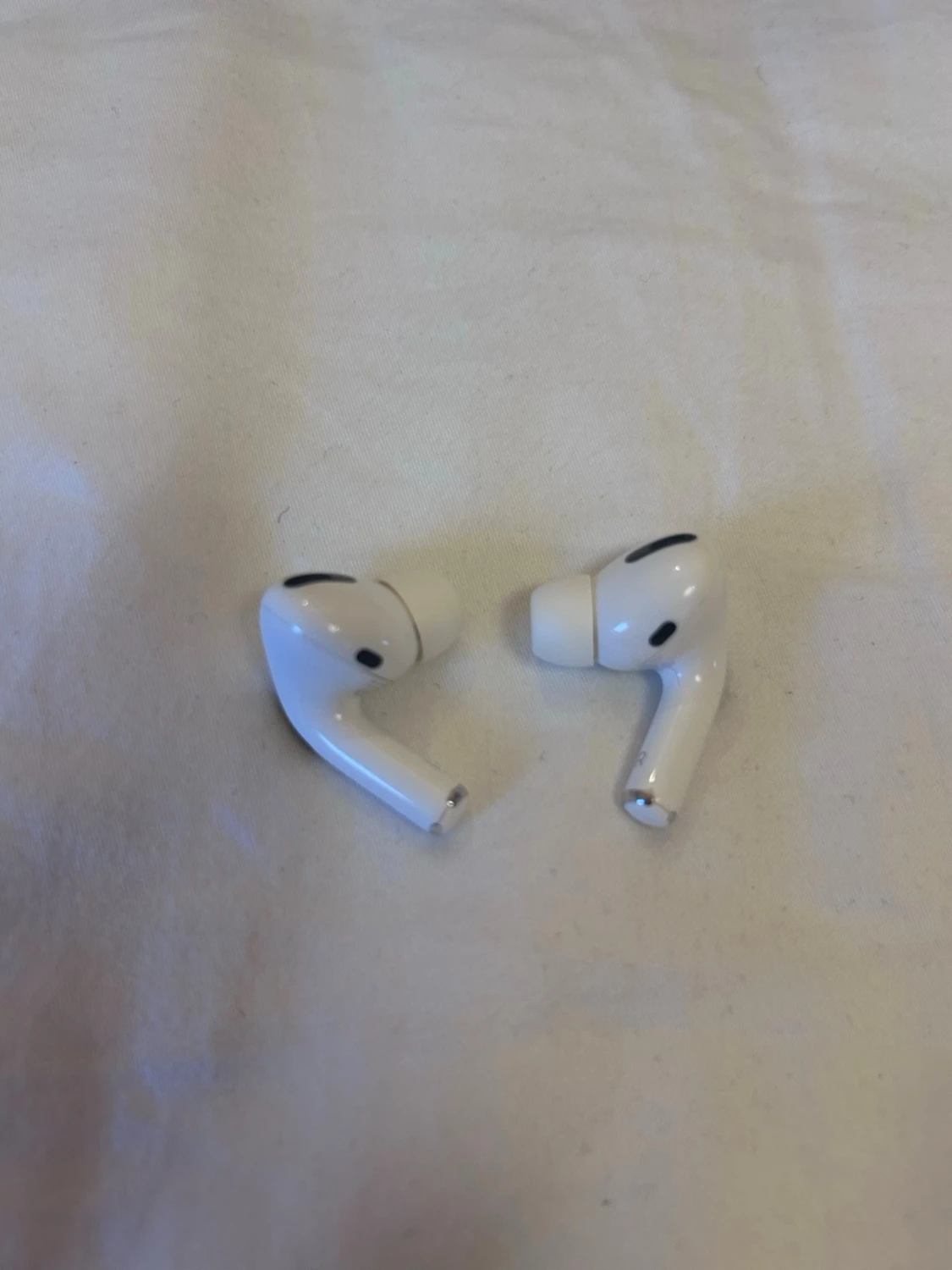AirPods Pro gen 1 - 3