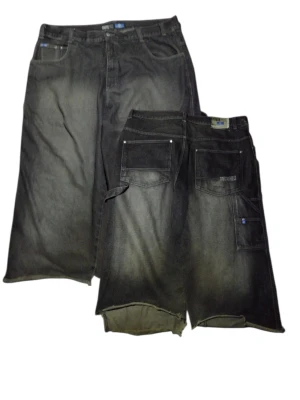 Vintage southpole jeans - Rätt så coola southpole braxor med flera olika detaljer, RIKTIGT stora så om du vill ha baggy stil så klmmer dom verkligen passa. Rare af då de är blue tabs men eftersom den är ganska skadad så kommer jag ge ett mer reasonable pris. 6/10 condition