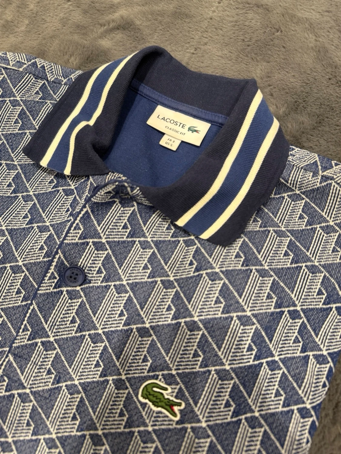 Blå mönstrad piké från Lacoste - 2