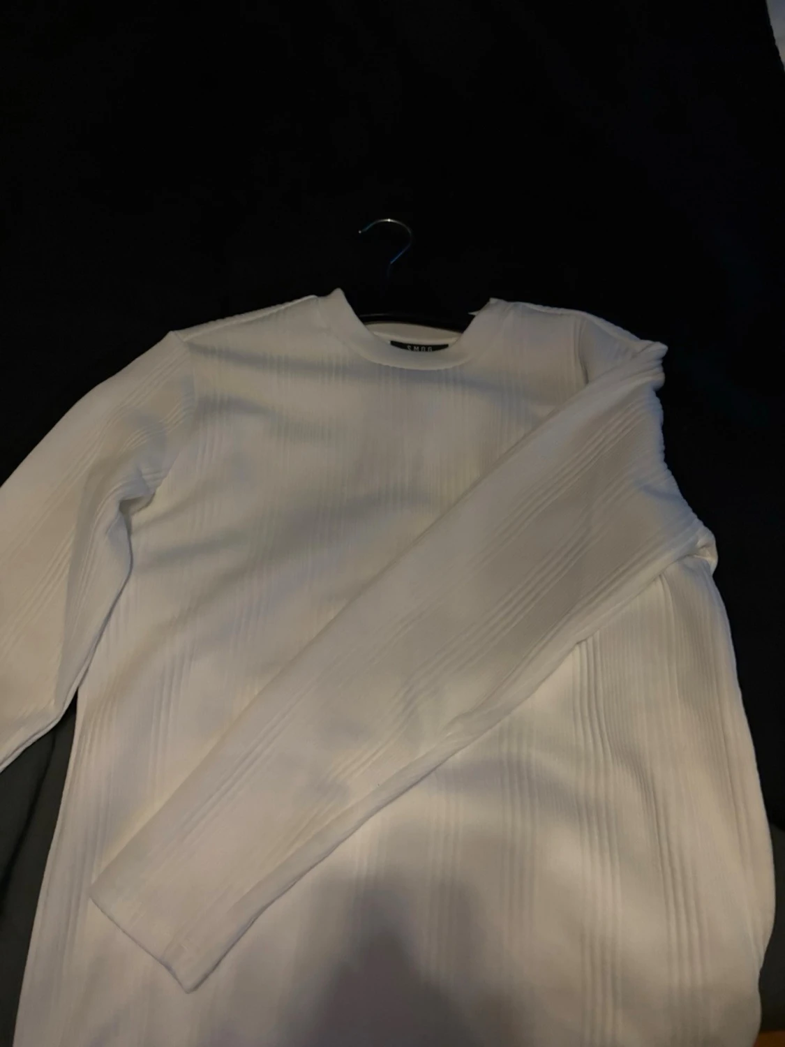 Vit ribbad långärmad tröja - 1