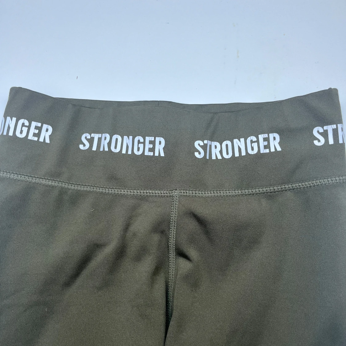 gröna tränings taights från Stronger - 3