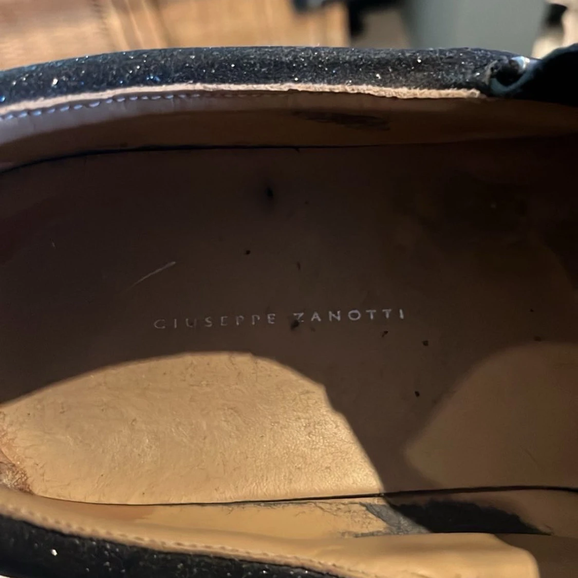 Svarta glitter sneakers från Giuseppe Zanotti - 1