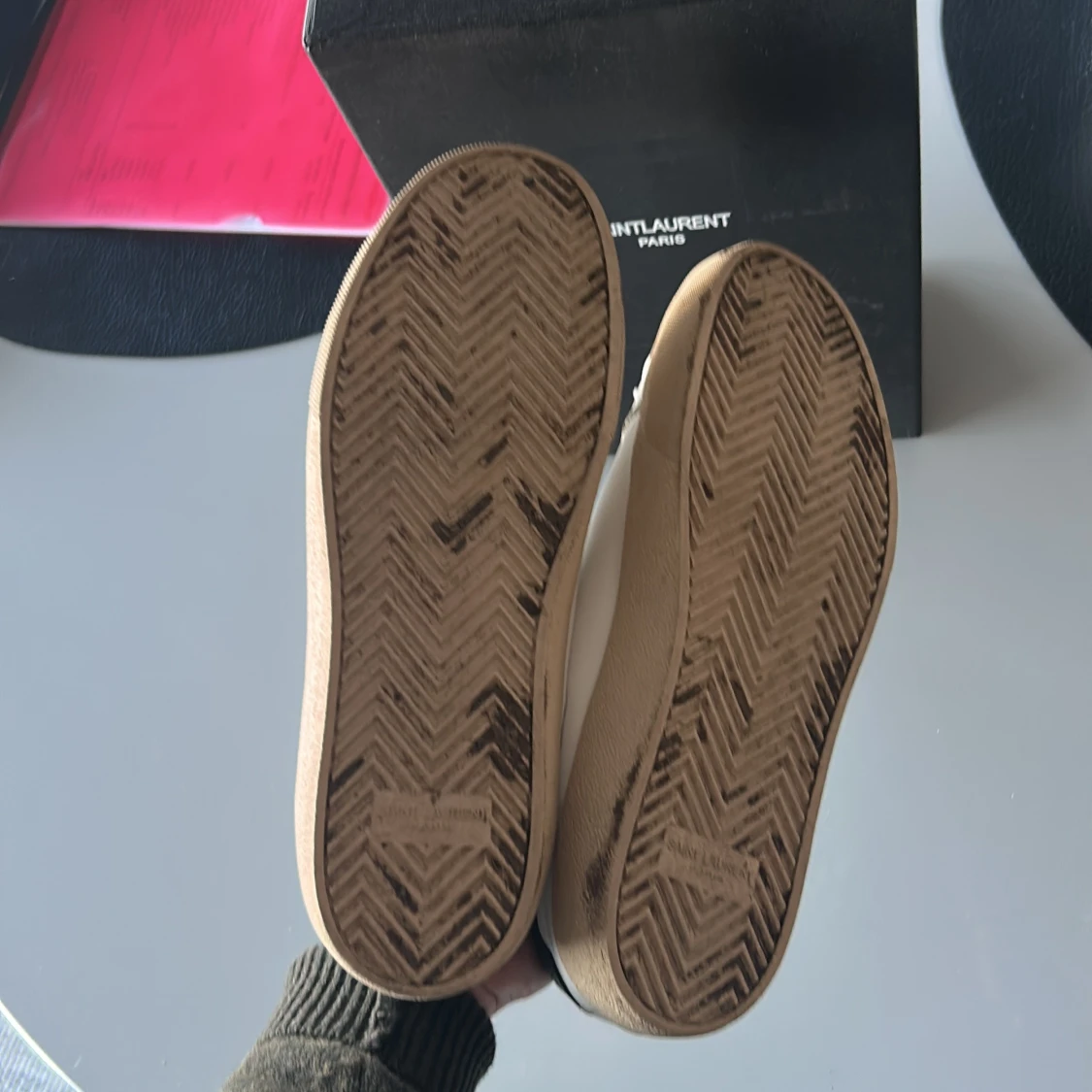 Saint Laurent vita sneakers i skinn - 2