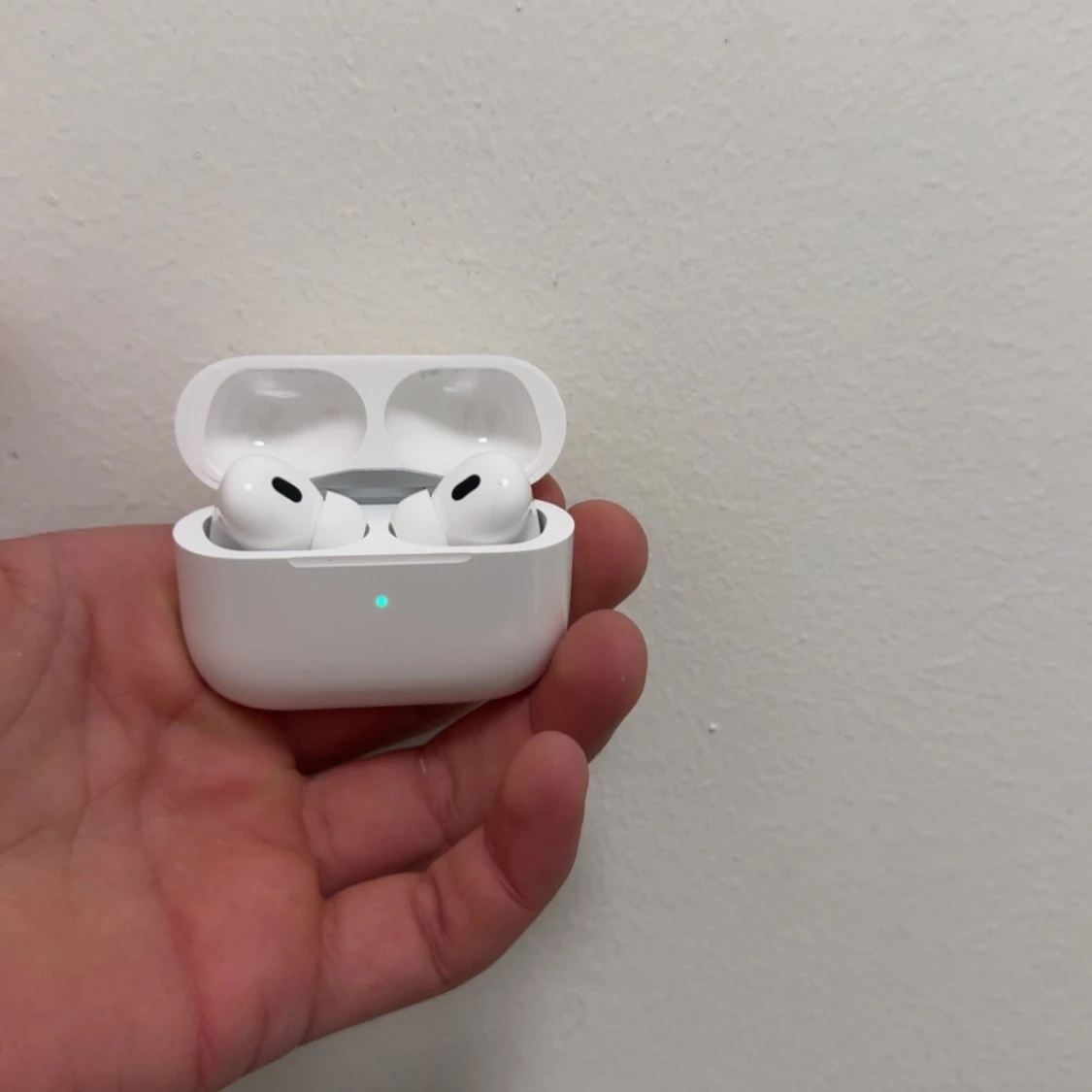 AirPods Pro - 1