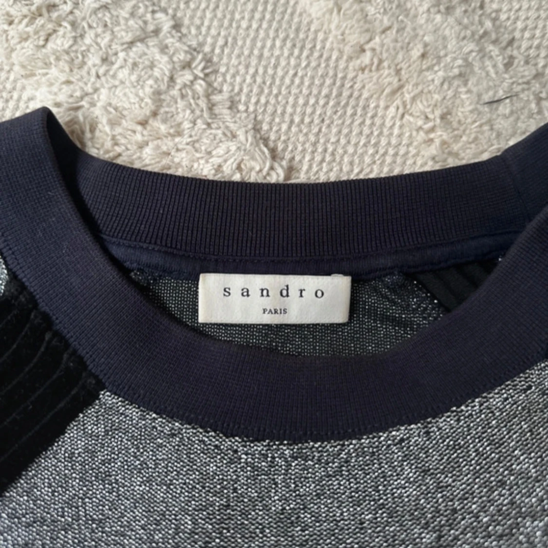 Mörkblå glittrig tröja från Sandro - 1