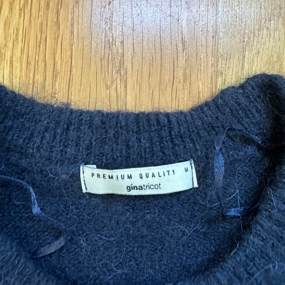 Mörkblå stickad tröja Gina Tricot - 1