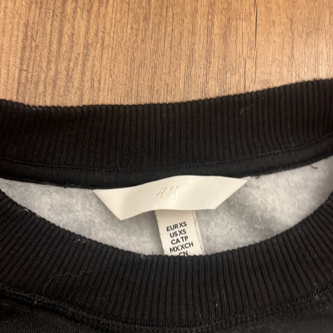 Randig svartvit tröja från H&M XS - 2