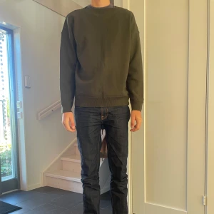 100% ulltröja COS - 100% ull. 