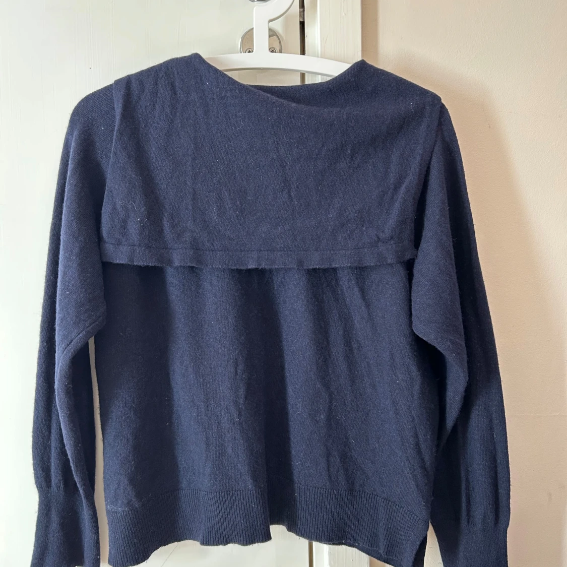Mörkblå stickad  från Zara - 3