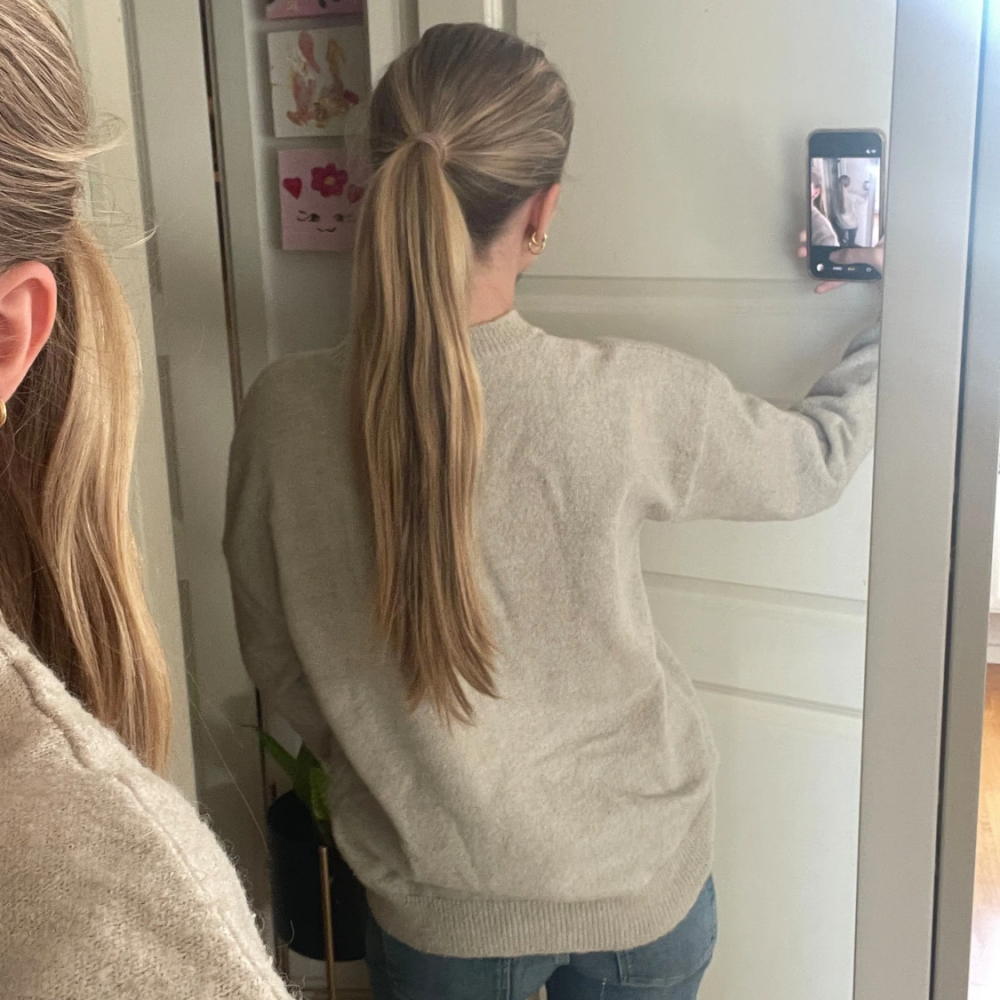 Beige stickad tröja  - 1