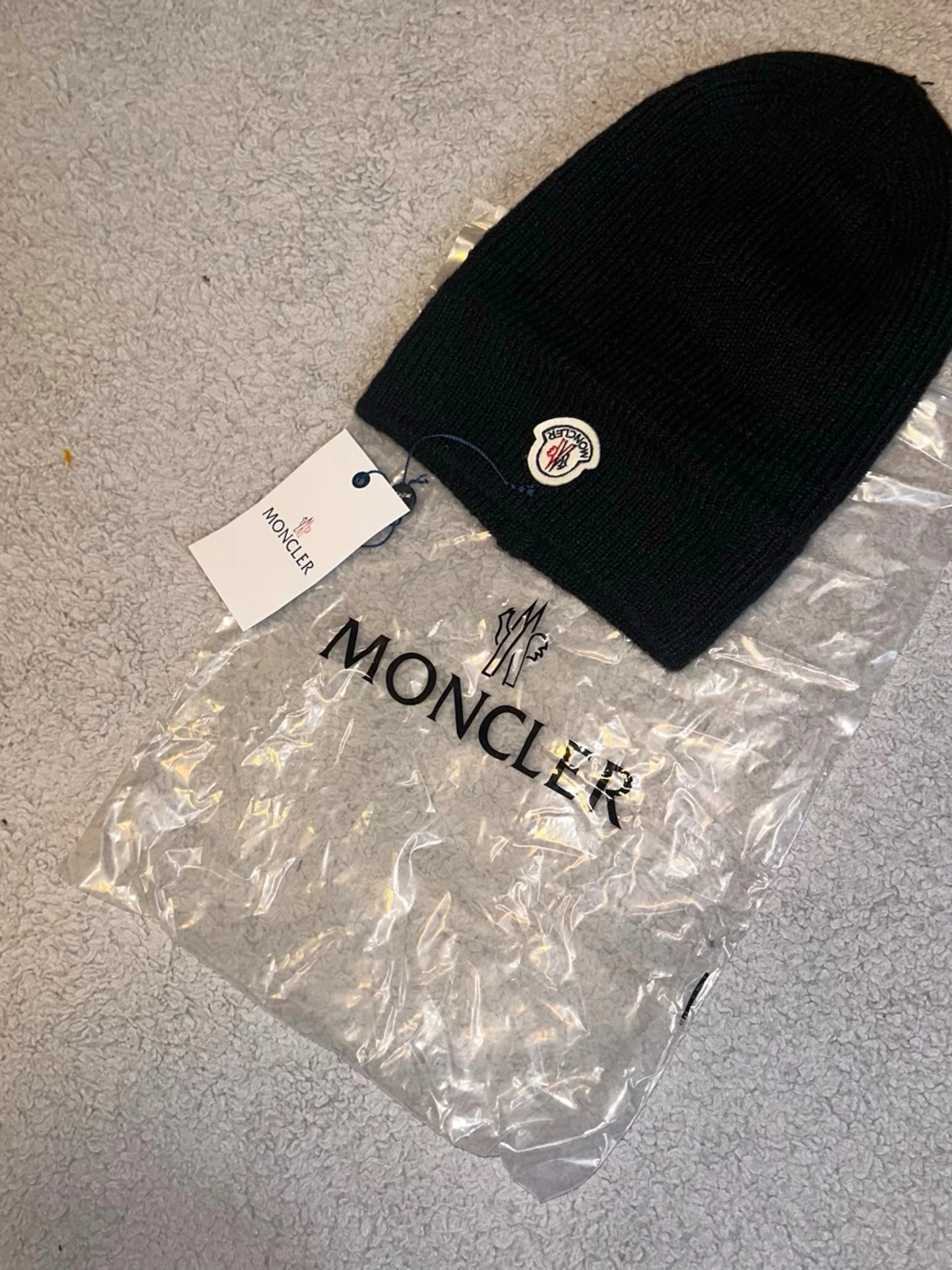 Svart Moncler mössa i ull - 2