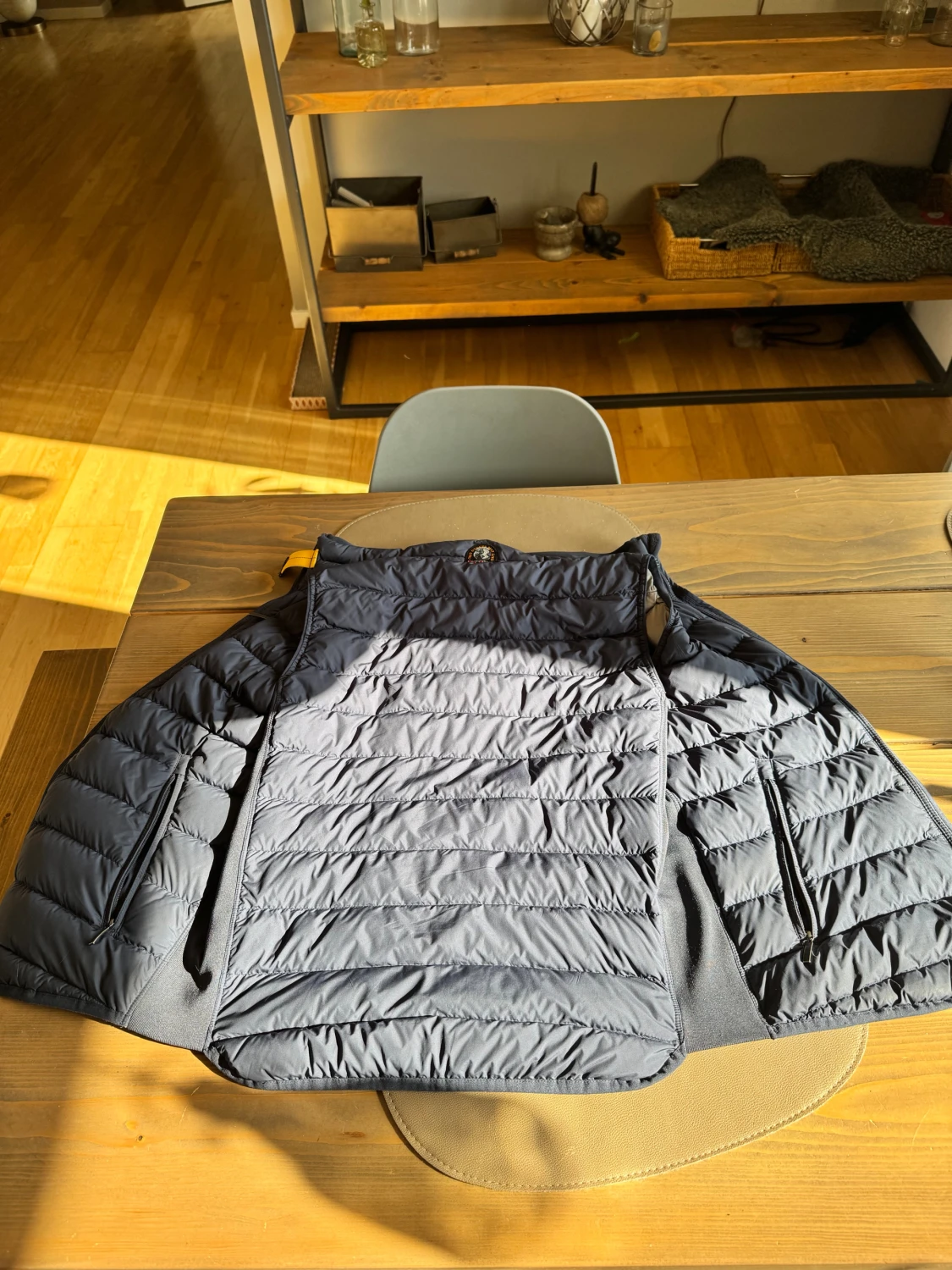 Mörkblå dunväst från Parajumpers - 2