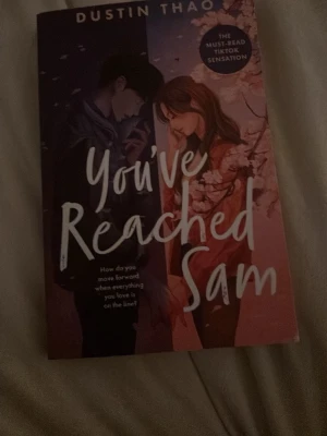 You've Reached Sam - You’ve reached Sam av Dustin Thao