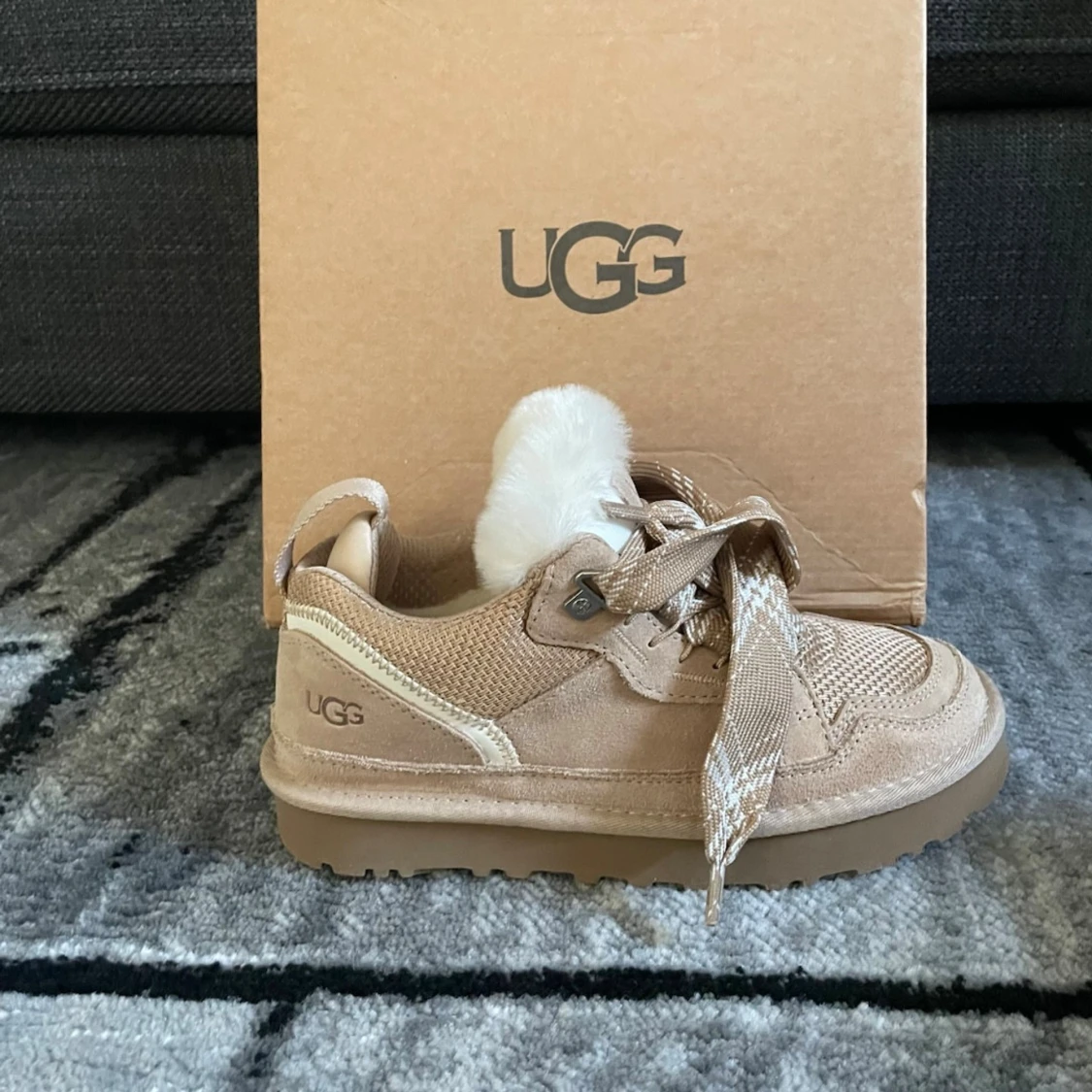 UGG Lowmel Sand Skor - 1