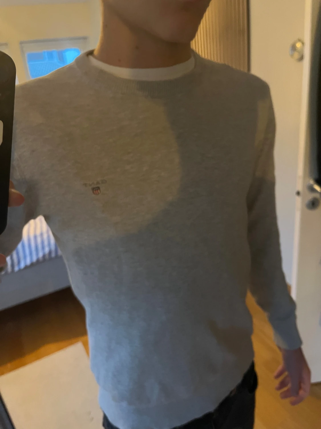 Grå stickad tröja från GANT