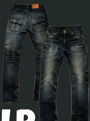Sjukaste nudie jeansen  - 🔹Helt absurda fades!  🔹Storlek: 27/32 men hänvisar till måtten nedan!  🔹Modell: thin Finn 🔹Mått: 100cm waist: 34cm fotöppning:15cm lår: 20cm  🔹Fråga gärna frågor!