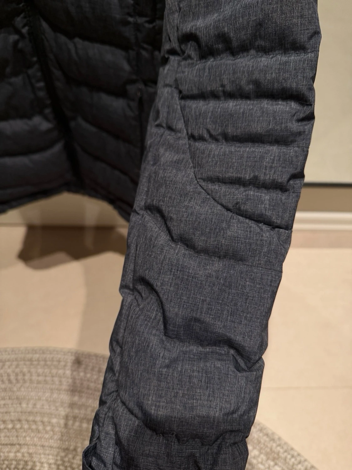 Mörkgrå skidjacka från Peak Performance  - 2