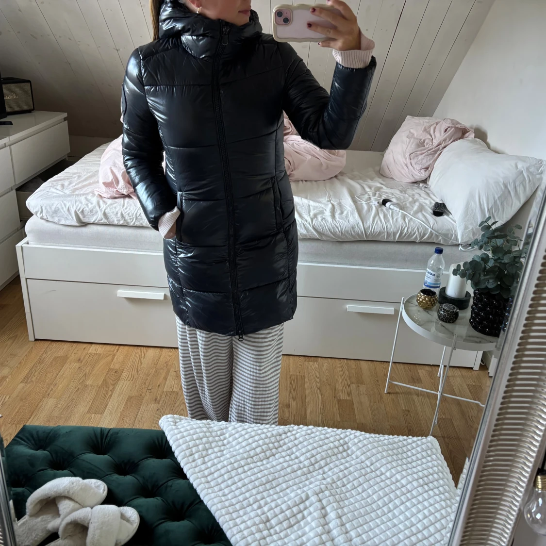 Marinblå dunjacka från save the duck - 1