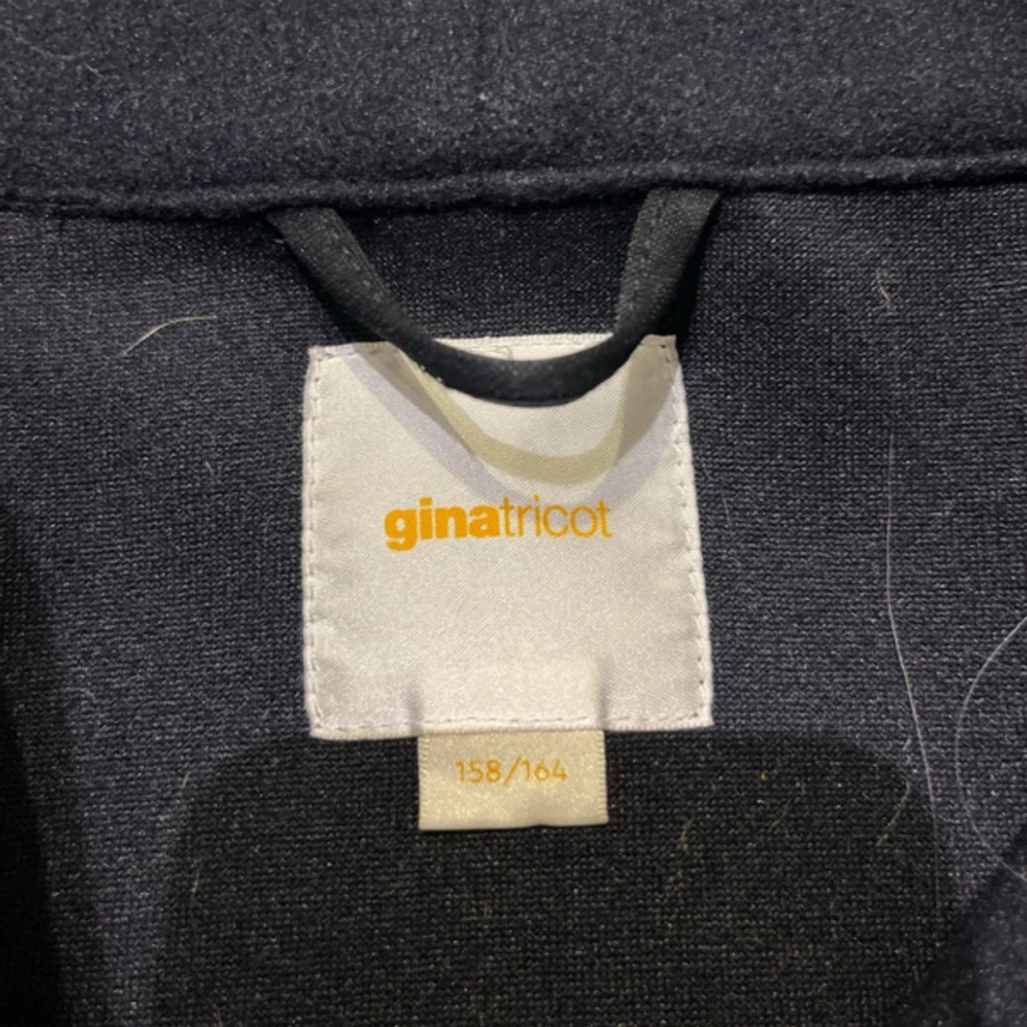 Svart kappa från Gina Tricot - 3