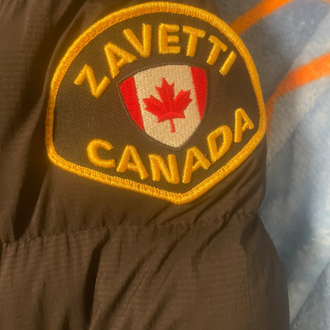 Svart pufferjacka Zavetti Canada S - 4