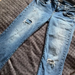 Ltb jeans - Jätte fina ltb jeans i ett jätte bra skick har inga synliga skador. Storlek w29 l30 skulle rekommendera till kanske en med storlek M. Bara att höra av sig om ni har några frågor☺️