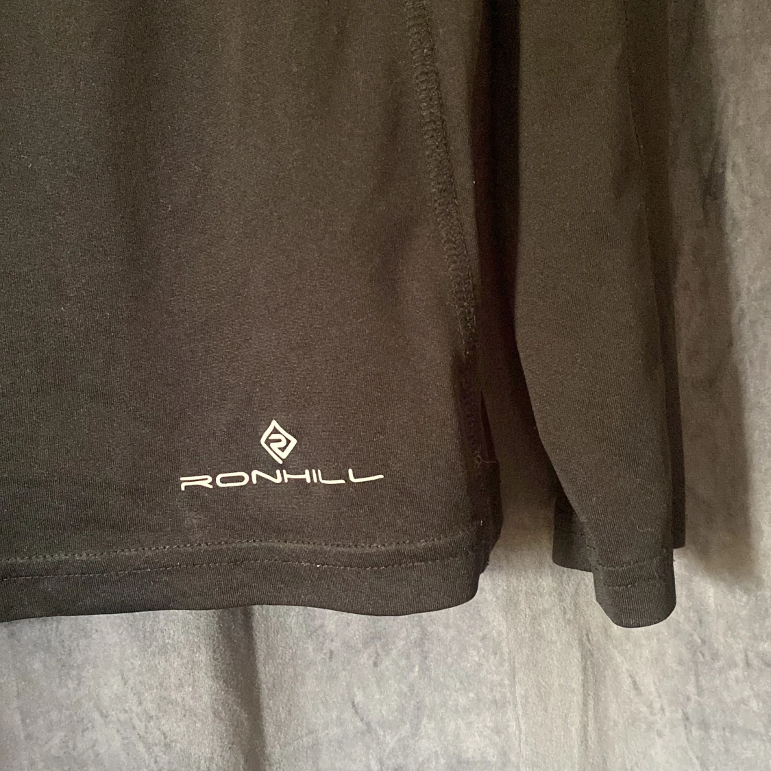 Svart långärmad träningströja Ronhill - 4
