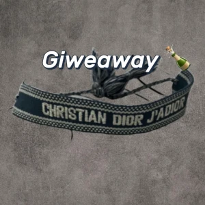 Giweawaye 🍾  - Så för att du ska kunna delta i denna giweawayen  måste du följa mig på Vinted:viktors129, Plick och TikTok: Verano Alta Moda. Du måsta lika alla mina videor på TikTok. Vid 215 följare på Plick kommer jag utse vinnaren och så skickar jag via Plick till vinnaren 🥇. Lycka till 🤞 🍾 